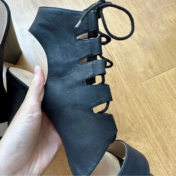 Mix No. 6 Black Lace Up Block Heels, Cocktail Party Sandal Heels, Size 10 - Picture 13 of 13